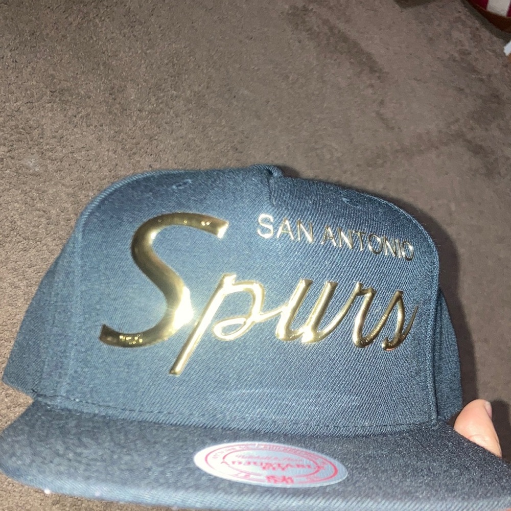 NWT San Antonio Spurs basketball nba Mitchell & ness SnapBack gold nostalgia